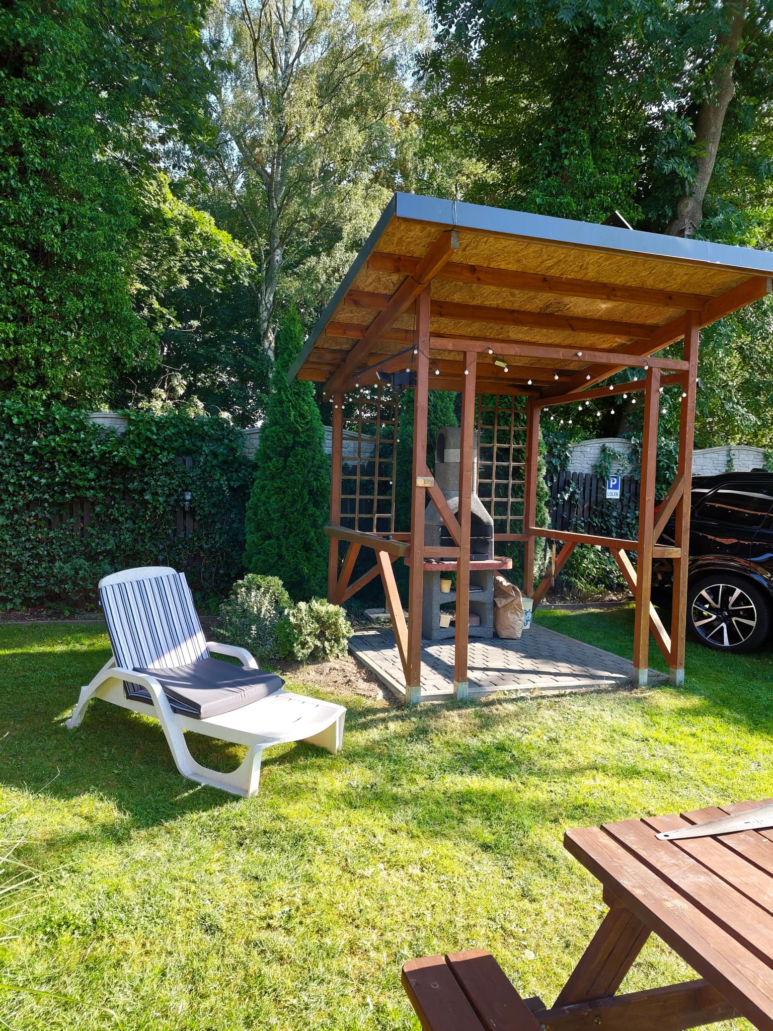 Grillplatz auf dem Gelände